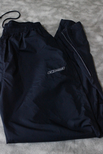 Imagen 7 de 7 de Mono Deportivo Reebok M(10/12) 32x101cm (a) Juvenil