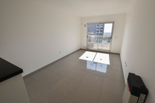 Piso Exclusivo 3 Dormitorios,2 Baños-b-martin