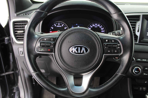 Imagen 13 de 14 de Kia Sportage 2018 4 Cilindros