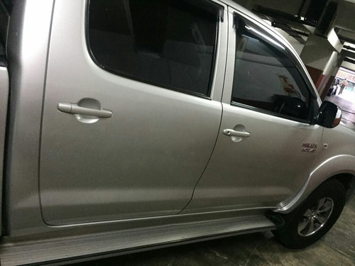 Toyota Hilux 3.0 I Srv Cab Doble 4x4 Cuero
