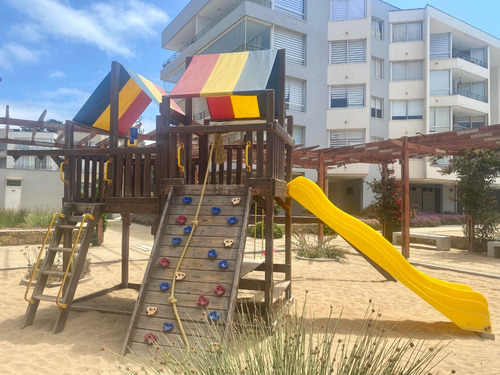 Moderno Depto En Condominio Frente A La Playa De Los Molles