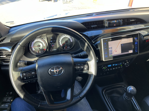 Toyota Hilux Pick-up 2.8 Cd Srx 177cv 4x4