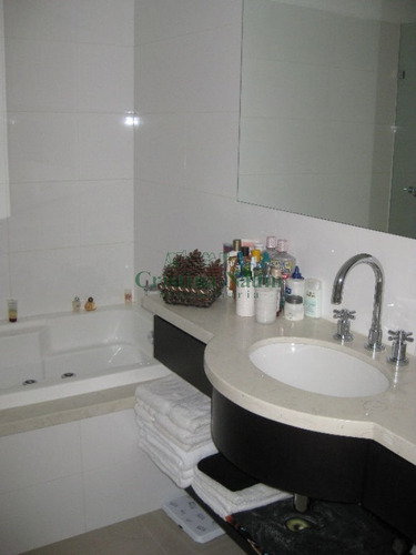 Apartamento En Brava, 3 Dormitorios *- Ref: 4598