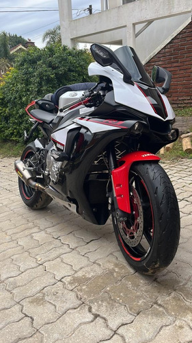 Imagen 1 de 11 de Yamaha R1