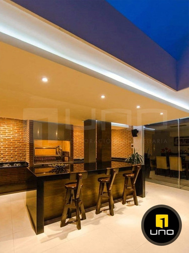 Imagen 9 de 18 de Hermosa Y Céntrica Casa Con 4 Suites En Alquiler