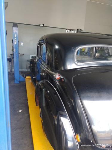Imagen 8 de 24 de Mercedes Benz 170 Sd Hormiga Negra