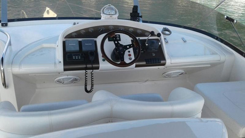 Fairline 55, Ano 2000 Toda Reformada - Marina Atlântica