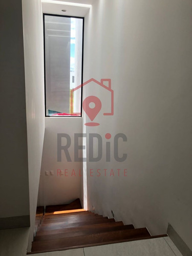 Imagen 10 de 19 de Casa De 5 Hab. + Roof Garden En Condesa Juriquilla