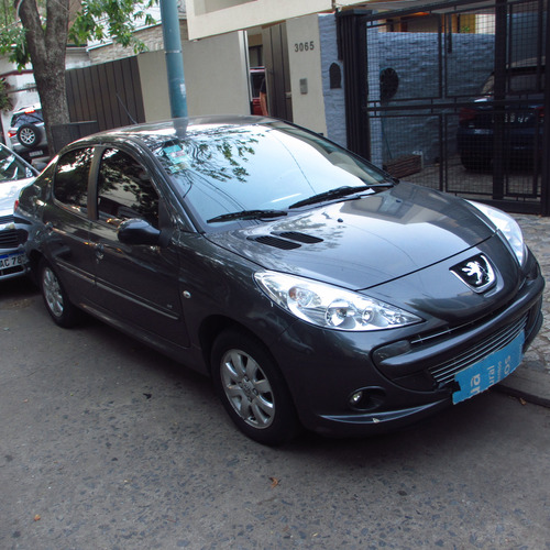 Peugeot 207 1.4 Sedan Allure Hdi 70cv