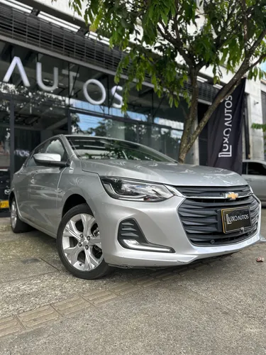 Chevrolet Onix 1.0T Premier Sedan At