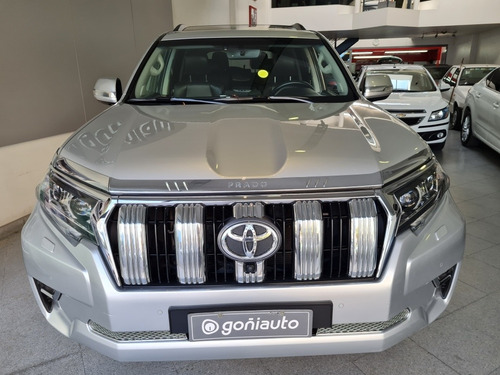 Imagen 2 de 13 de Toyota Land Cruiser 2018 4.0 Prado Vx At