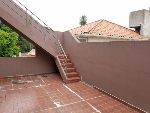 Zona Colegio Ward Casa En Lote Propio Opcion Oficinas