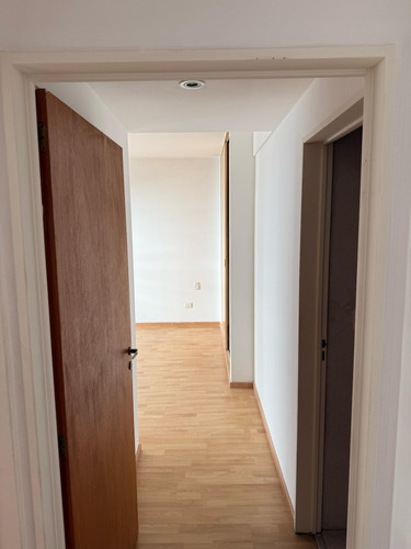 Piso 4 Ambientes Con Cochera, Dependencia De Servicio, Suite