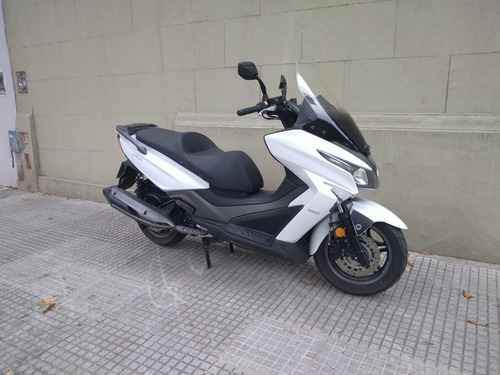 Imagen 15 de 20 de Kymco X Town 250 Xtown Excelente Estado En Brm !!!