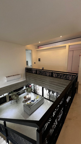Casa En Venta - Barrio Solares De Zapiola