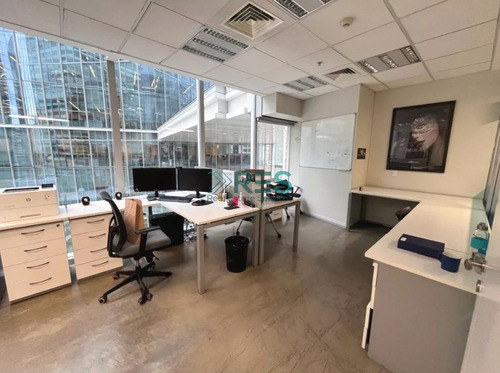 Cómoda Oficina, Corazón De Nueva Las Condes, Cerca Metro!