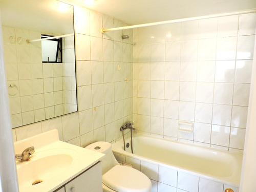 Arriendo Depto, 3d, 2b, Cerca Metro Bustamante, Santiago