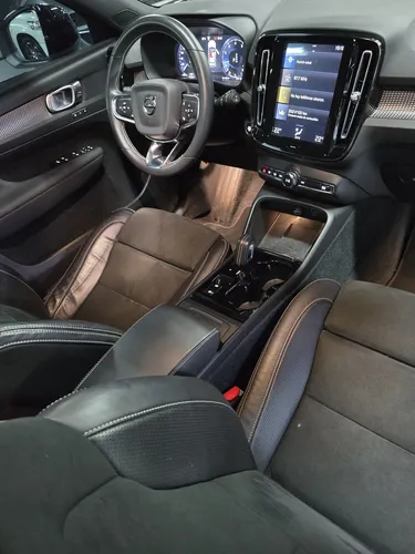 Volvo XC40 2.0 T5 Awd R-design