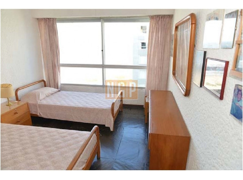 Apartamento En Brava, 3 Dormitorios - Ref: 16517