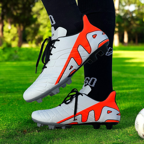 Botines Fútbol 11 Reforzado Cosido Tapones Basto