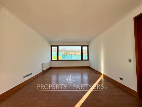 Casa Mediterránea En Condominio Recién Entregada A...