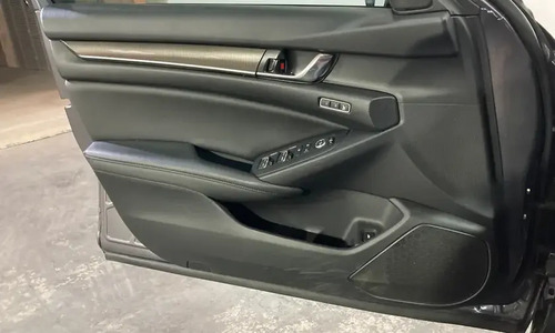 Honda Accord Touring 2.0 lt Turbo