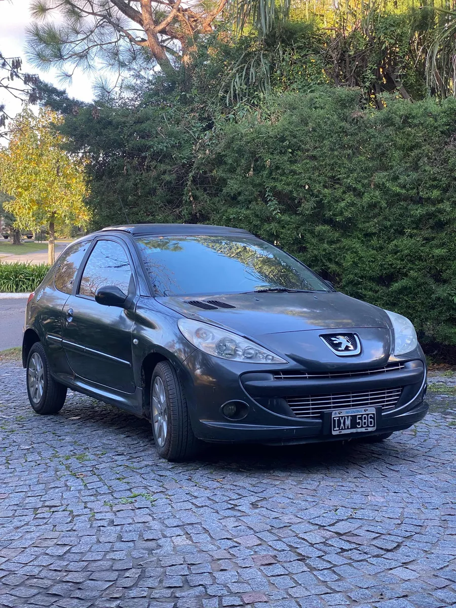 Peugeot 207 1.6 Xt