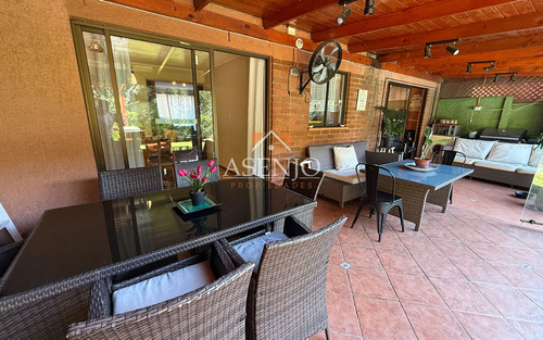 Casa Amplia Con Cómodos Espacios Barrio Sta.rosa Huechuraba