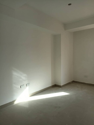Venta De Apto Conj Res Lemans Suite Urb Manantial 37-42