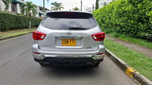 Nissan Pathfinder 3.5 R52 Exclusive