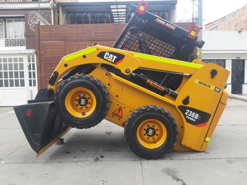 Minicargador Caterpillar 236b Modelo 2006 Turbo Diesel