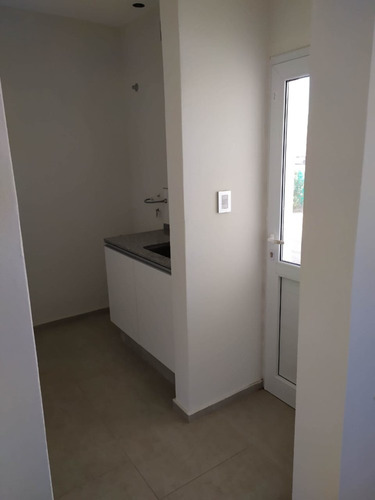 Imagen 11 de 30 de Greenville, Casa En Venta De 3 Dormitorios, 3 Baños, A Estrenar. Seguridad 24 Hs