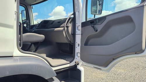 Vw 17210 Robust 23/24