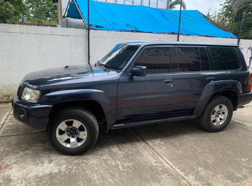 Nissan Patrol 3.0 Y61 Grx