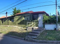 Comprar 900m2 !! ...gran Terreno Esquina En El Cerro Y Casa De 2 Dormitorios. Zona Alta.