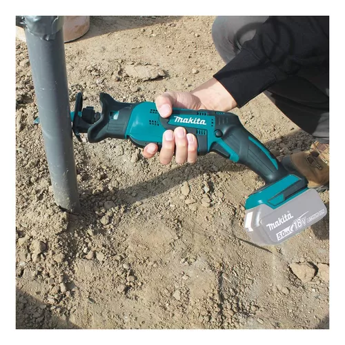 Makita XRJ01Z 18 V LXT Sierra de sable compacta de iones de litio  inalámbrica (solo herramienta, sin batería)