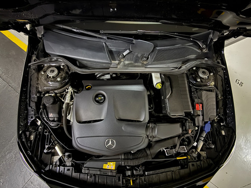 Mercedes-Benz Classe GLA 2.0 Sport Turbo 5p