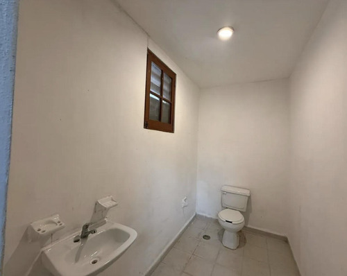 Renta De Local Comercial De 320 M2 En El Centro