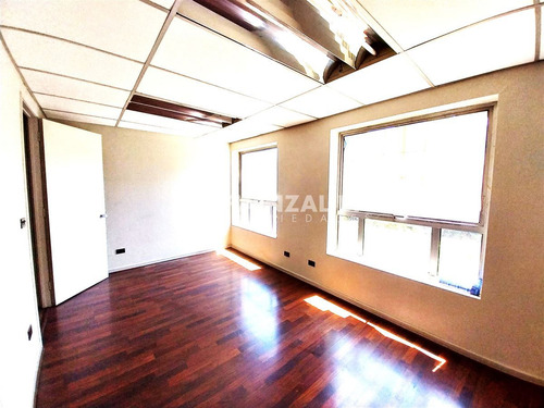 Oficina En Venta En Providencia Metro Los Leones