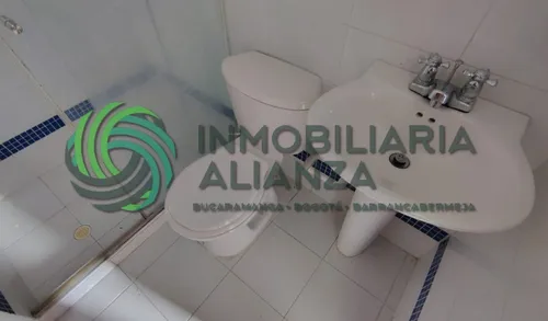 Apartamento En Arriendo En Antonia Santos Centro. Cod A16968