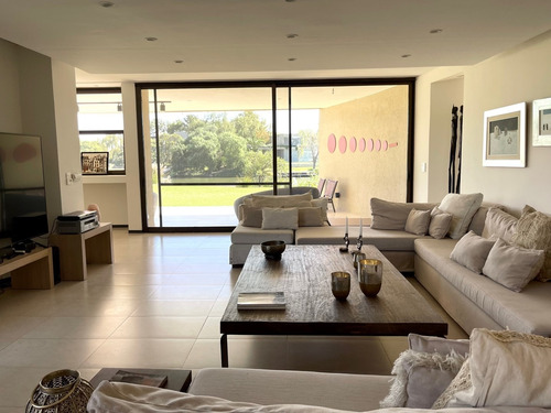 Imagen 11 de 30 de Casa Chalet En Venta Ubicado En La Isla, Nordelta, Tigre