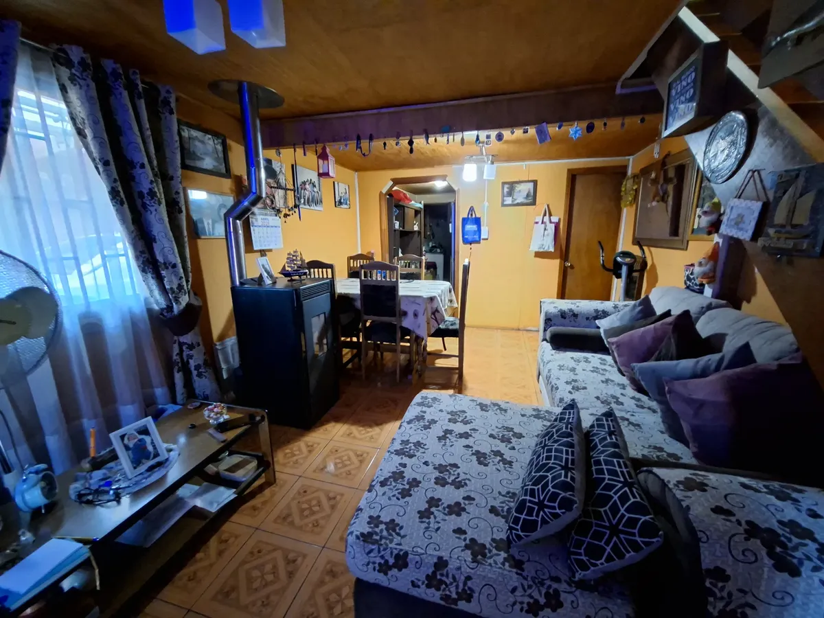 Imagen 3 de 15 de Ampliada Y Regularizada, Casa En Sector Sur De La Ciudad, V