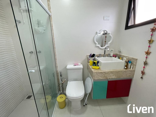 Imagem 17 de 30 de Casa Maravilhosa Com 4 Suítes, Área Gourmet, Piscina E 2 Vagas No Urbanova - So0736