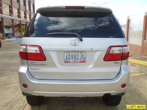 Toyota Fortuner 4x4 - Automática