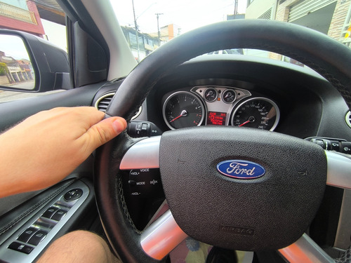 Ford Focus 2.0 Titanium Flex 5p