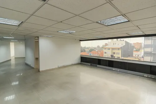 Oficina En Arriendo En Centro Internacional. Cod A1094006