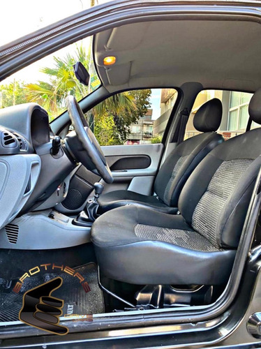 Renault Clio Confort Plus 5pts 2012