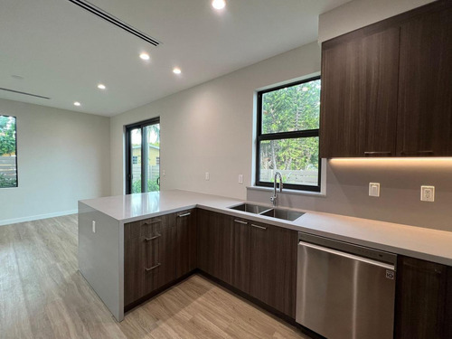 Imagen 7 de 29 de Townhouse A Estrenar En Hallandale