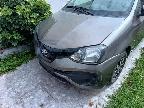 Toyota Etios 1.5 Xls