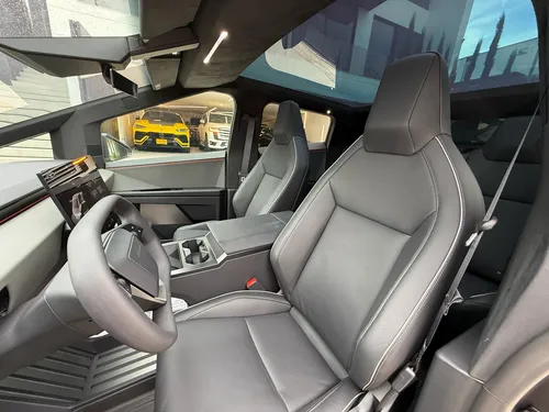 Tesla Cybertruck Foundation Series 4x4 2024